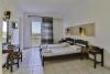 Hillside Studios & Apartm...
